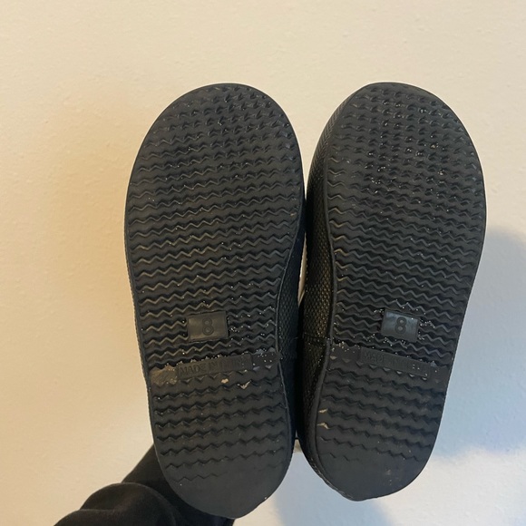 UK size 9 US size 10 in great condition but too small bought brand new VGUC - Picture 5 of 6